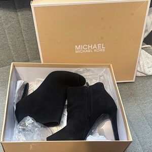 Michael Kors Elegant Black Ankle Booties